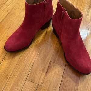 NWOT Lucky Brand Red Suede Women's Ankle Boots